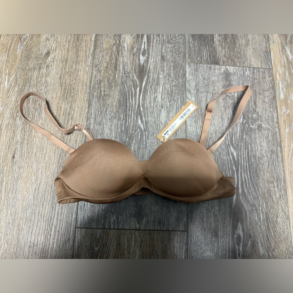 Skims Kim Kardashian Women’s Skims Ultimate Push-up Strapless Bra 32A